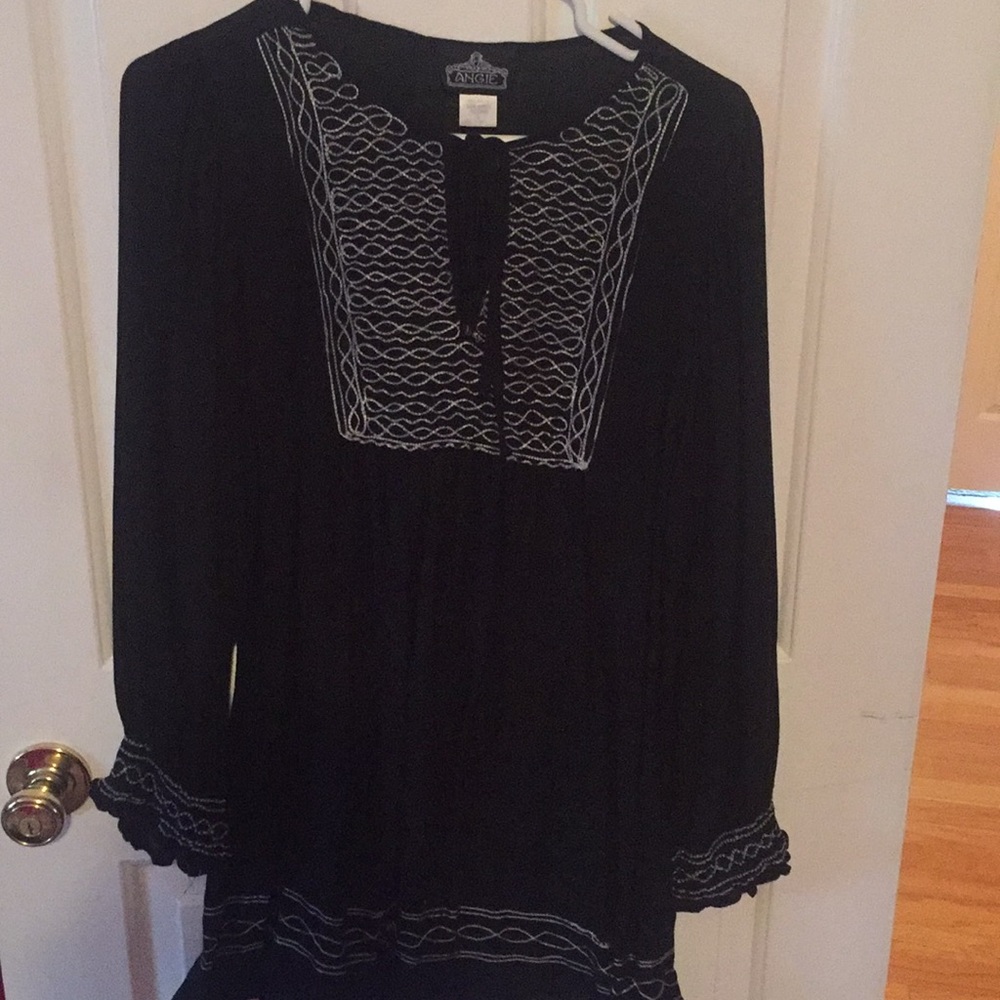 Cute black dress